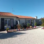 Le Clos Des Passiflores - Et Table D'hotes 3* Pons