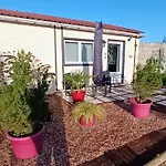 Le Clos Des Passiflores - Et Table D'hotes Bed & Breakfast