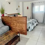 Bed & Breakfast Le Clos Des Passiflores - Et Table D'hotes 3*