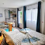 Le Clos Des Passiflores - Et Table D'hotes Nocleg ze śniadaniem Pons