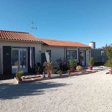 Le Clos Des Passiflores * Pons