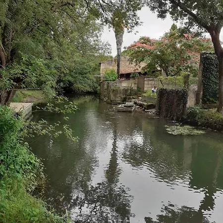 Le Clos Des Passiflores - Et Table D'hotes לינה וארוחת בוקר
