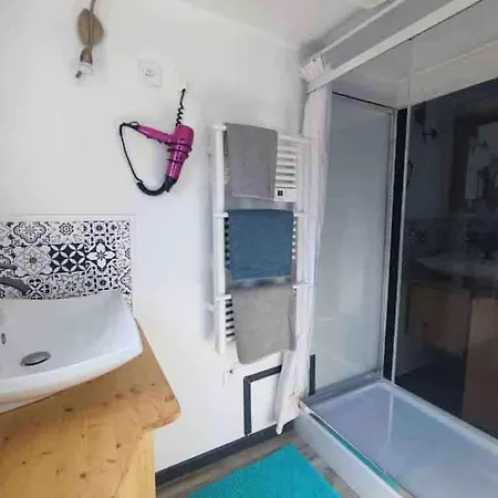 לינה וארוחת בוקר Le Clos Des Passiflores - Et Table D'hotes