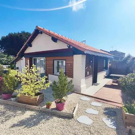 Le Clos Des Passiflores - Et Table D'hotes לינה וארוחת בוקר 3*