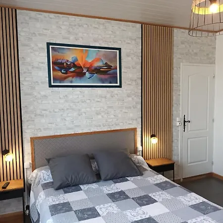 Le Clos Des Passiflores Bed & Breakfast *