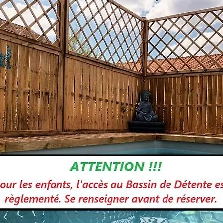 Le Clos Des Passiflores - Et Table D'hotes לינה וארוחת בוקר