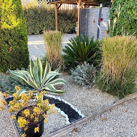 Le Clos Des Passiflores - Et Table D'hotes לינה וארוחת בוקר 3*